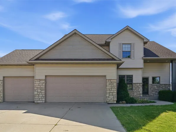 6821 Jane Austen Ct, Johnston, IA 50131