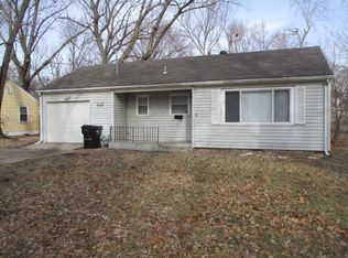 2416 SW 26th Dr, Topeka, KS 66611