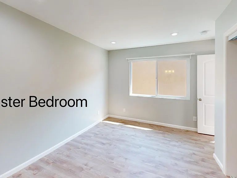 1047 Eugene Ave #2 — Photo 2