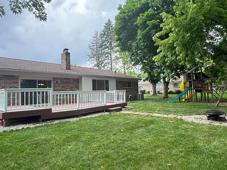 2647 Stonebury Dr — Photo 17