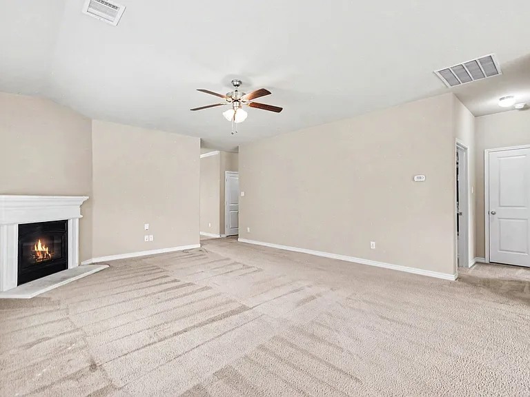 1412 Villa Paloma Blvd — Photo 6