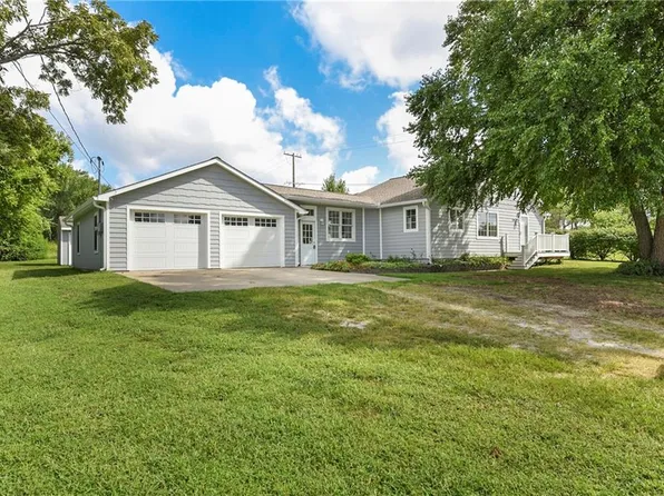 500 Muncie Rd, Leavenworth, KS 66048