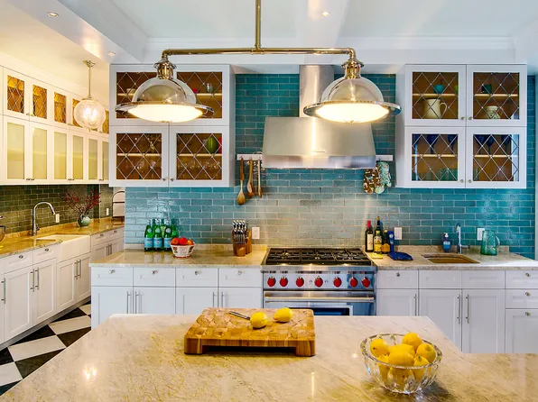 173 Riverside Drive image 5 of 17