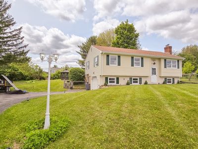 264 Dresser Hill Rd, Dudley, MA, 01571