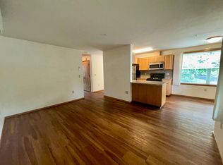 Christopher Crest Apartments, Portland, OR 97206
