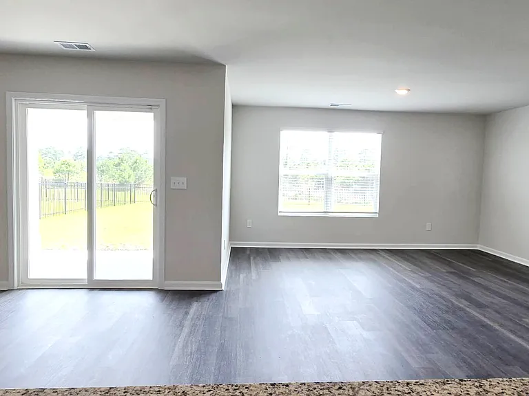 3434 Ashridge Way — Photo 2