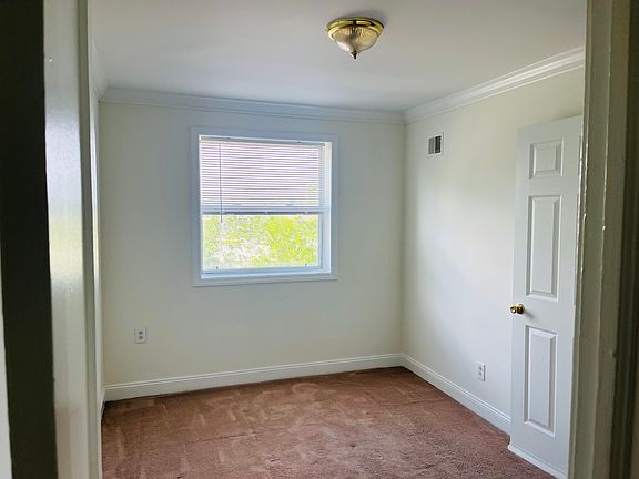 3rd image of 962 Mount Olivet Rd NE APT 2