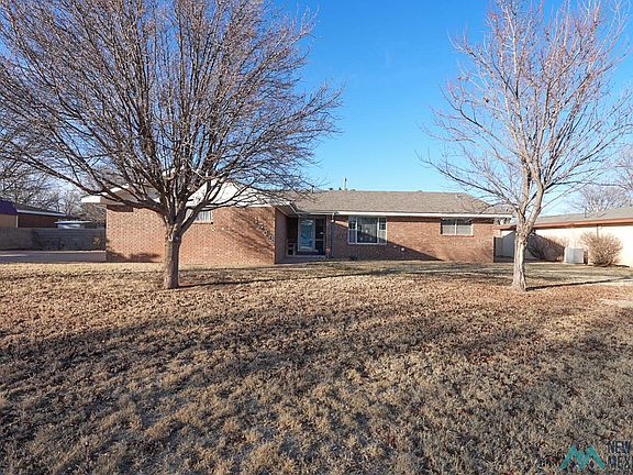 3rd image of 1308 Oakhurst Rd