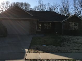 3635 S Linden Ave, Springfield, MO 65804