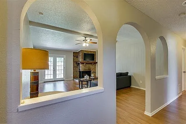 2921 Chariot Ln — Photo 3
