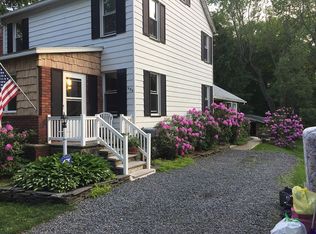 425 N 8th St, Stroudsburg, PA