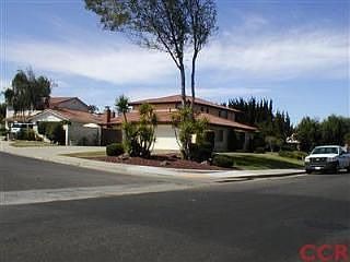 2nd image of 976 Briarcliff Dr