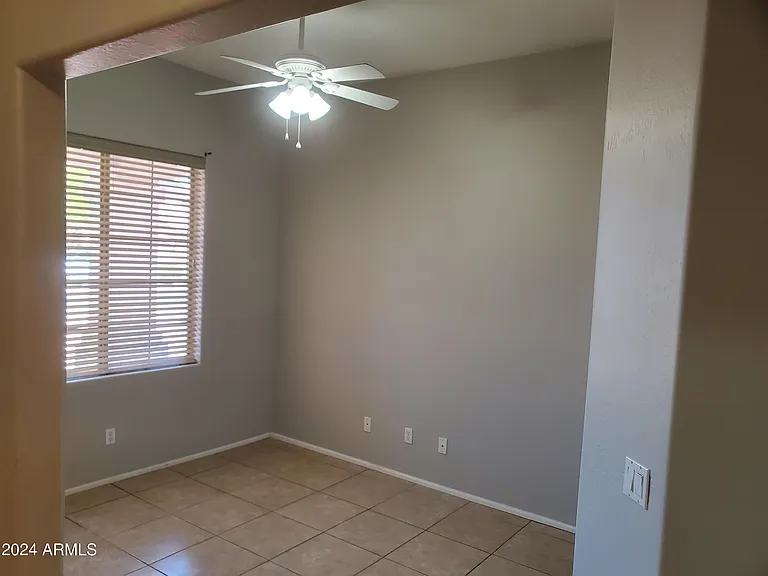 1507 S 171st Ln — Photo 6