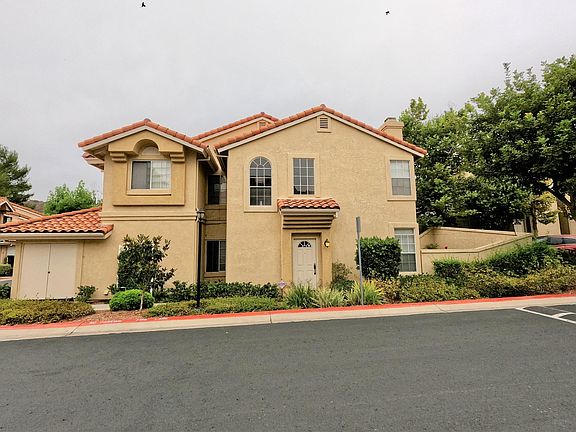 3rd image of 10928 Creekbridge Pl