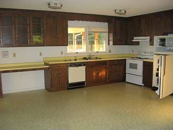 2nd image of 1508 Sycamore Dr