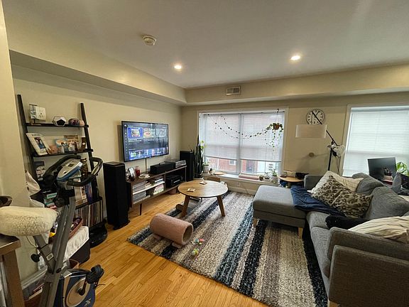 2nd image of 1352-56 E Passyunk Ave APT 2E