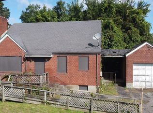 220 Gidney Ave, Newburgh, NY 12550