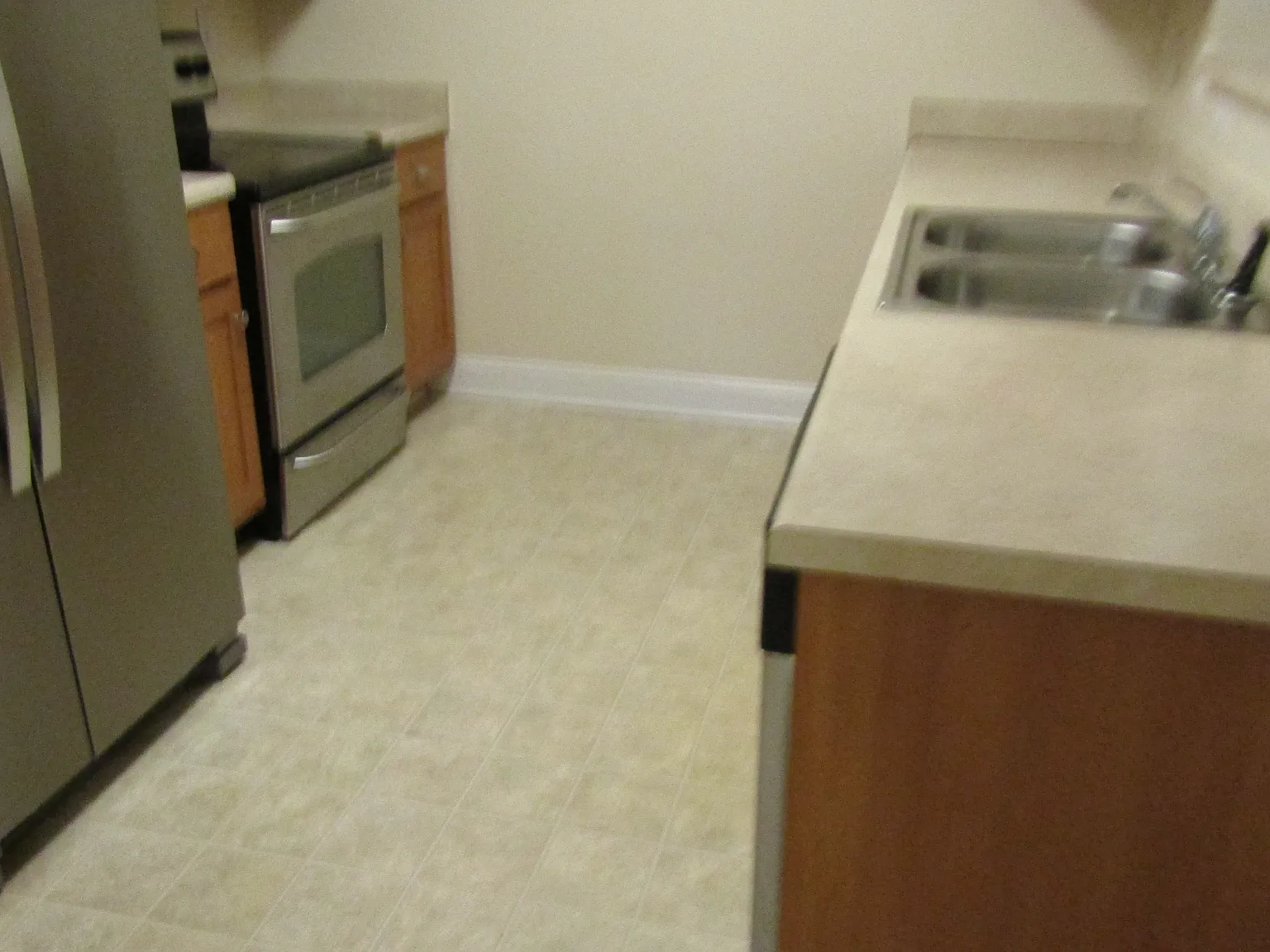 3 bed, 1300 sqft, $1,300 — Photo 3