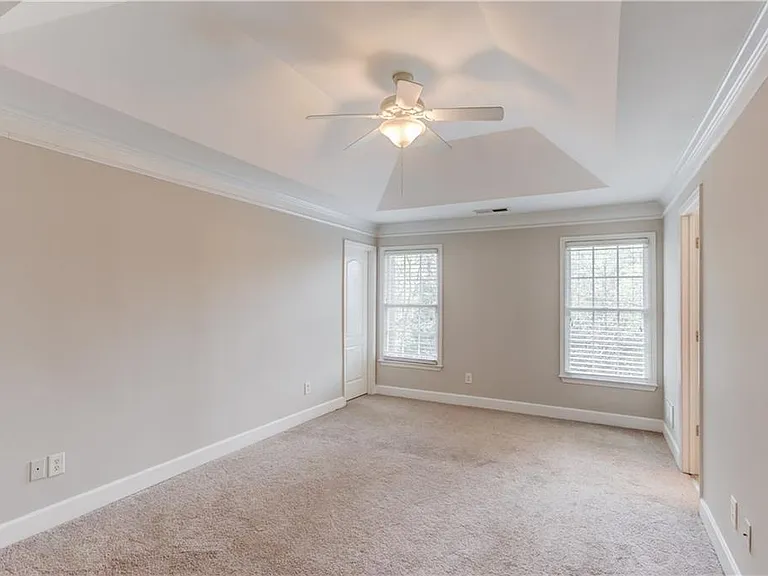 11007 Lorin Way — Photo 20