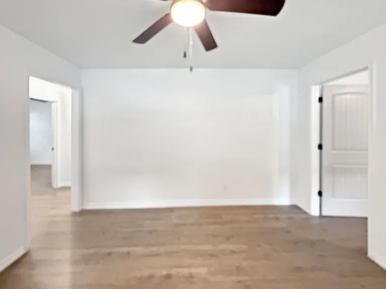 1211 Comay St — Photo 10
