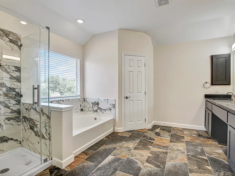309 Camperdown Elm Dr — Photo 9