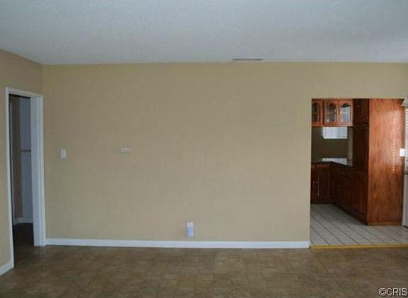 5th image of 7922 Vanport Ave