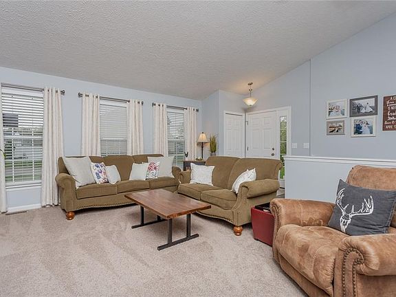 4th image of 4025 Montgomery Dr