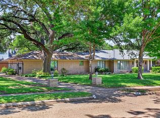7141 Twin Tree Ln, Dallas, TX 75214