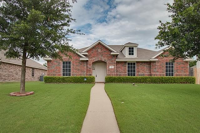 1st image of 205 Sandy Way