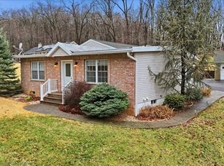 20 Summerfield Rd, White Twp., NJ 07823