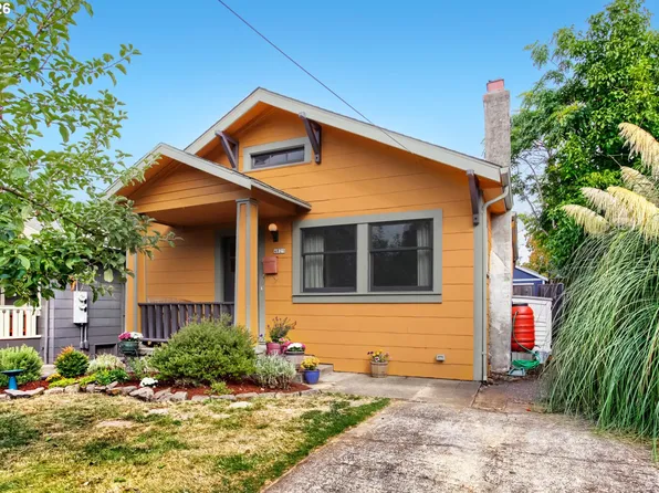 4829 SE Sherman St, Portland, OR 97215