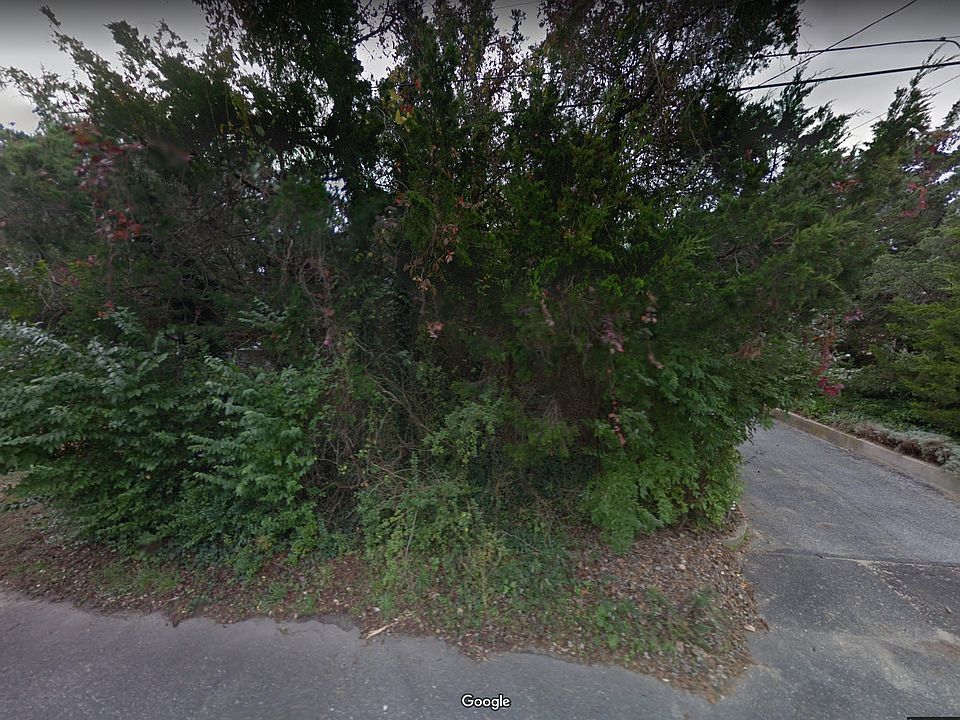 1st image of 404 Oak Ave