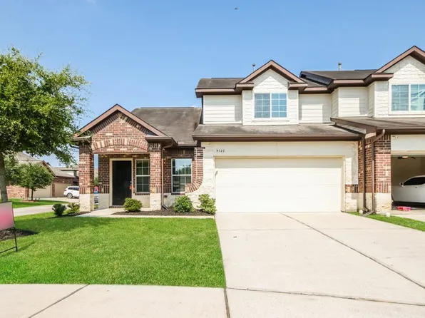 9722 Cira Ct, Houston, TX 77044