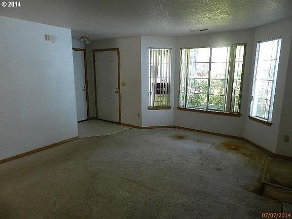 2nd image of 15508 NE Noble St