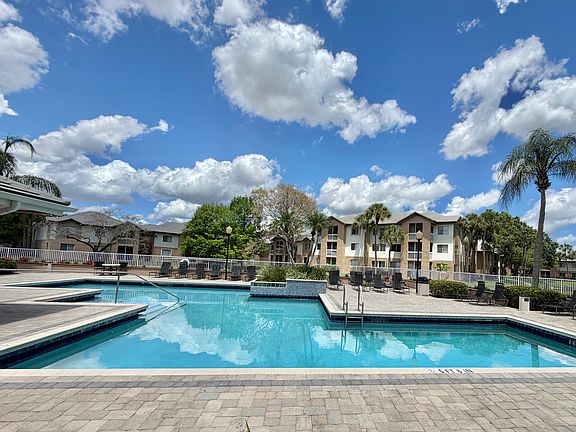 4th image of 9833 Westview Dr APT 818