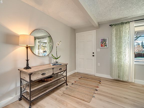 5th image of 8615 NE 107th Ave