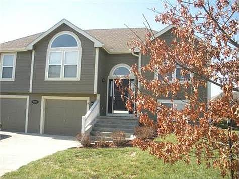 5th image of 2127 Magnolia Dr