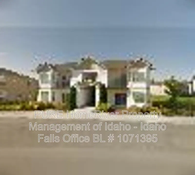 126 Clubhouse Cir #202