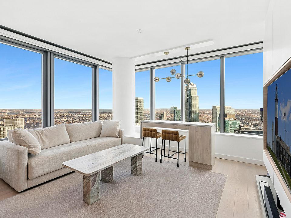 1st image of 3 Court Sq APT 5608