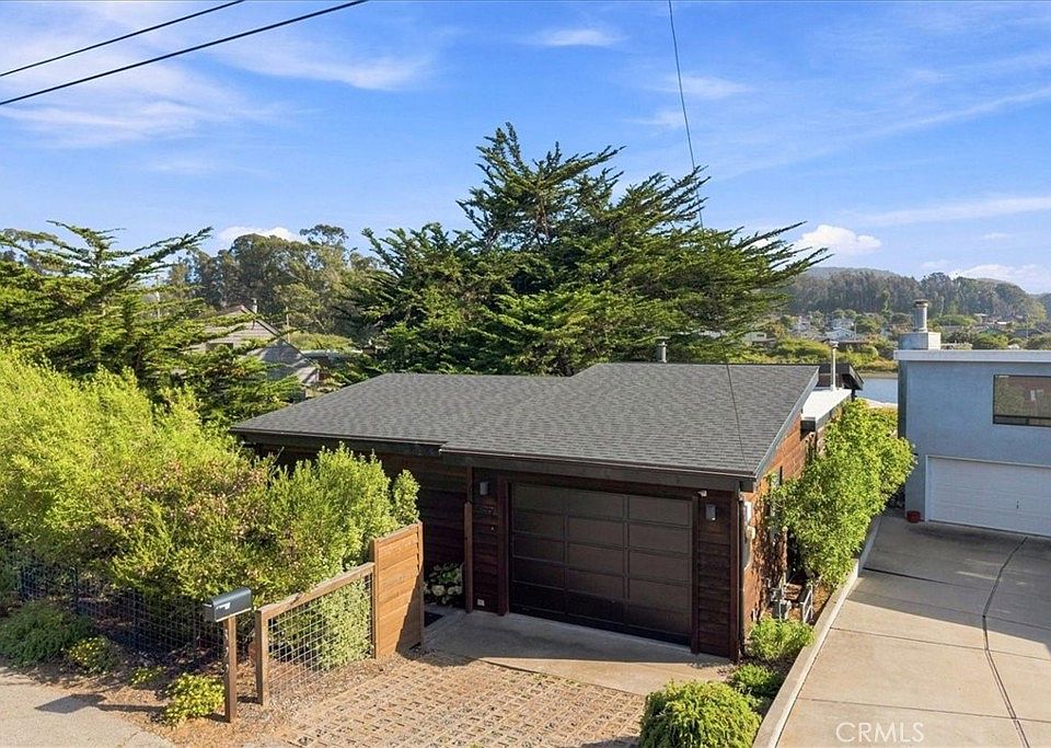 1st image of 399 Mitchell Dr