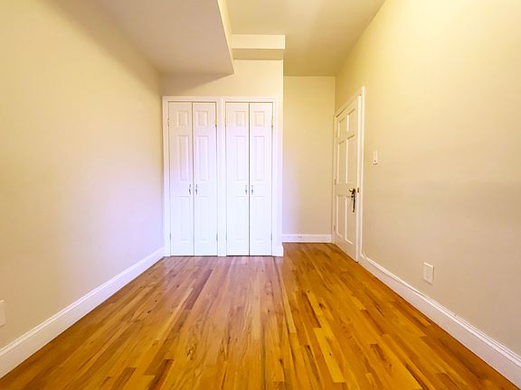 4th image of 303 E 95th St #4