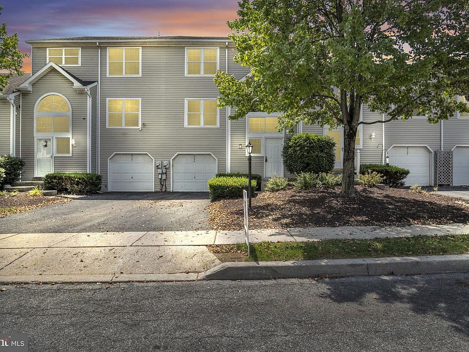 1st image of 6129 Spring Knoll Dr