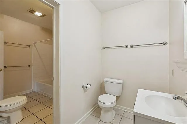 7444 Saint Charles Ave #201 — Photo 8