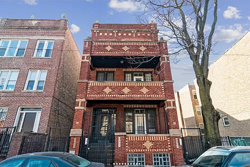 2647 W Augusta Blvd #3R Photo 1