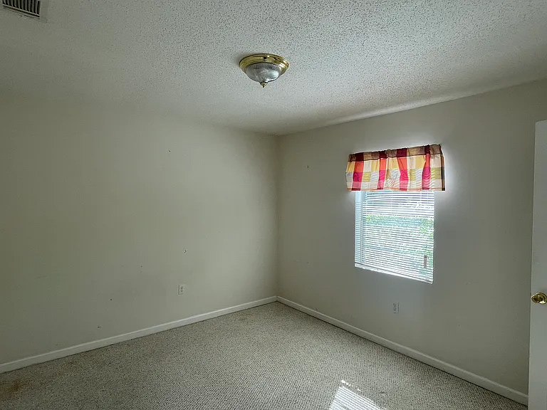 116B N Tillman St — Photo 7