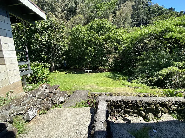 55 Akamu Pl — Photo 38