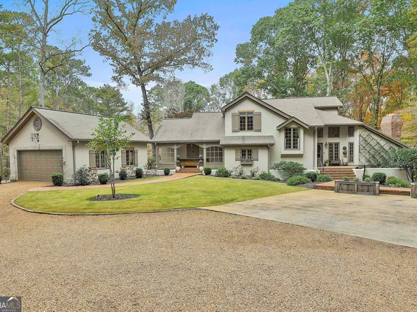375 Darren Dr, Fayetteville, GA 30215