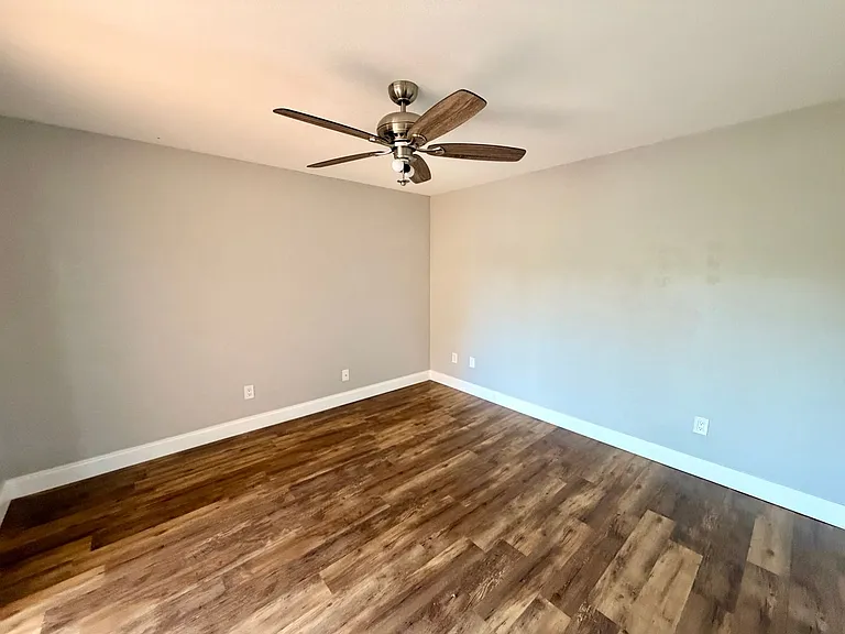 190 Moonstone Ct — Photo 28