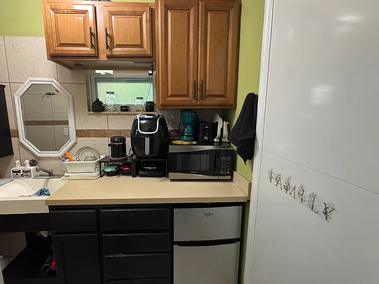 SE Sandia Dr — Photo 5