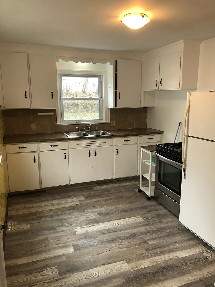 Building Photo - 53 Westview Ter